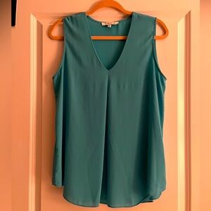 Rose&Olive Sleeveless Aqua Blouse